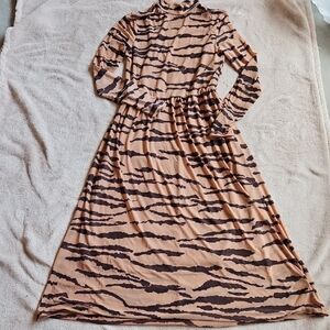 NWOT Wild Fable Stylish Tiger Print Long Sleeve Sheer Dress